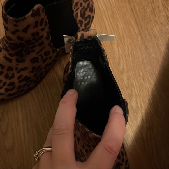 Leopard print short boots - Picture 5 of 5